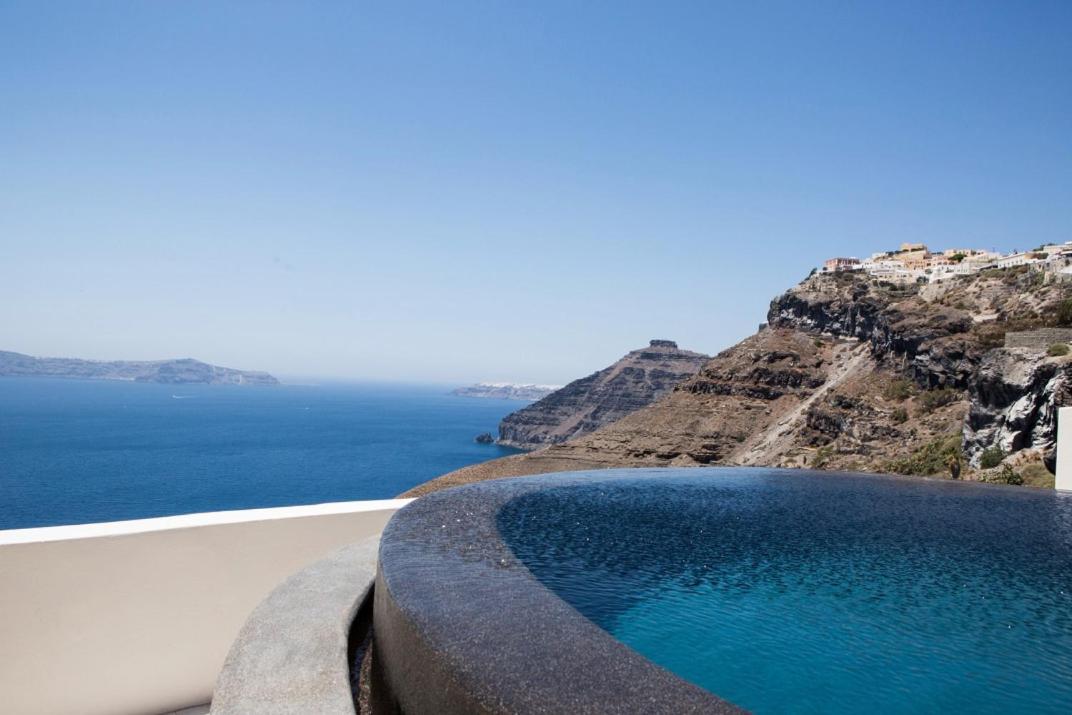 Porto Fira Suites Exteriör bild