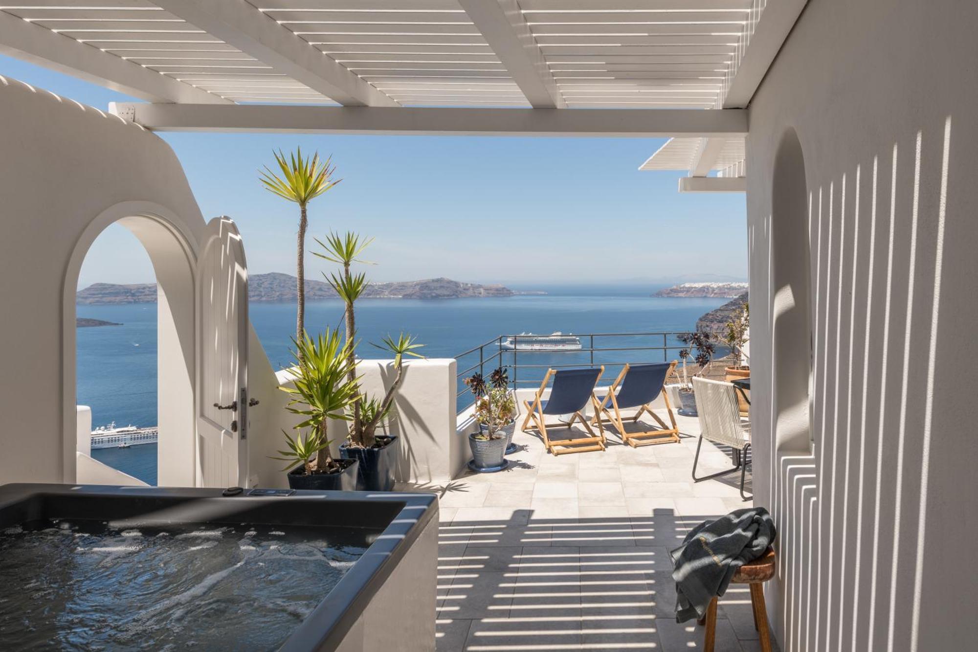 Porto Fira Suites Exteriör bild