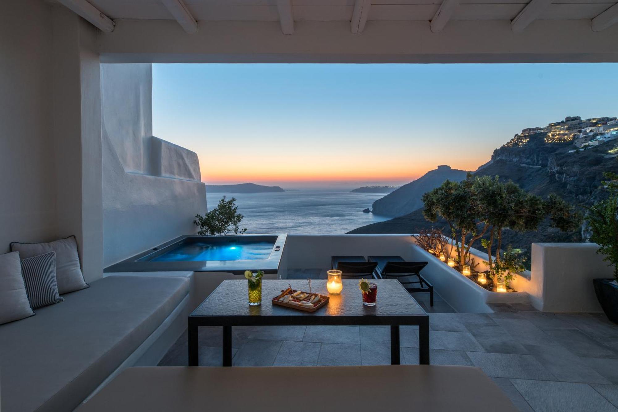 Porto Fira Suites Exteriör bild