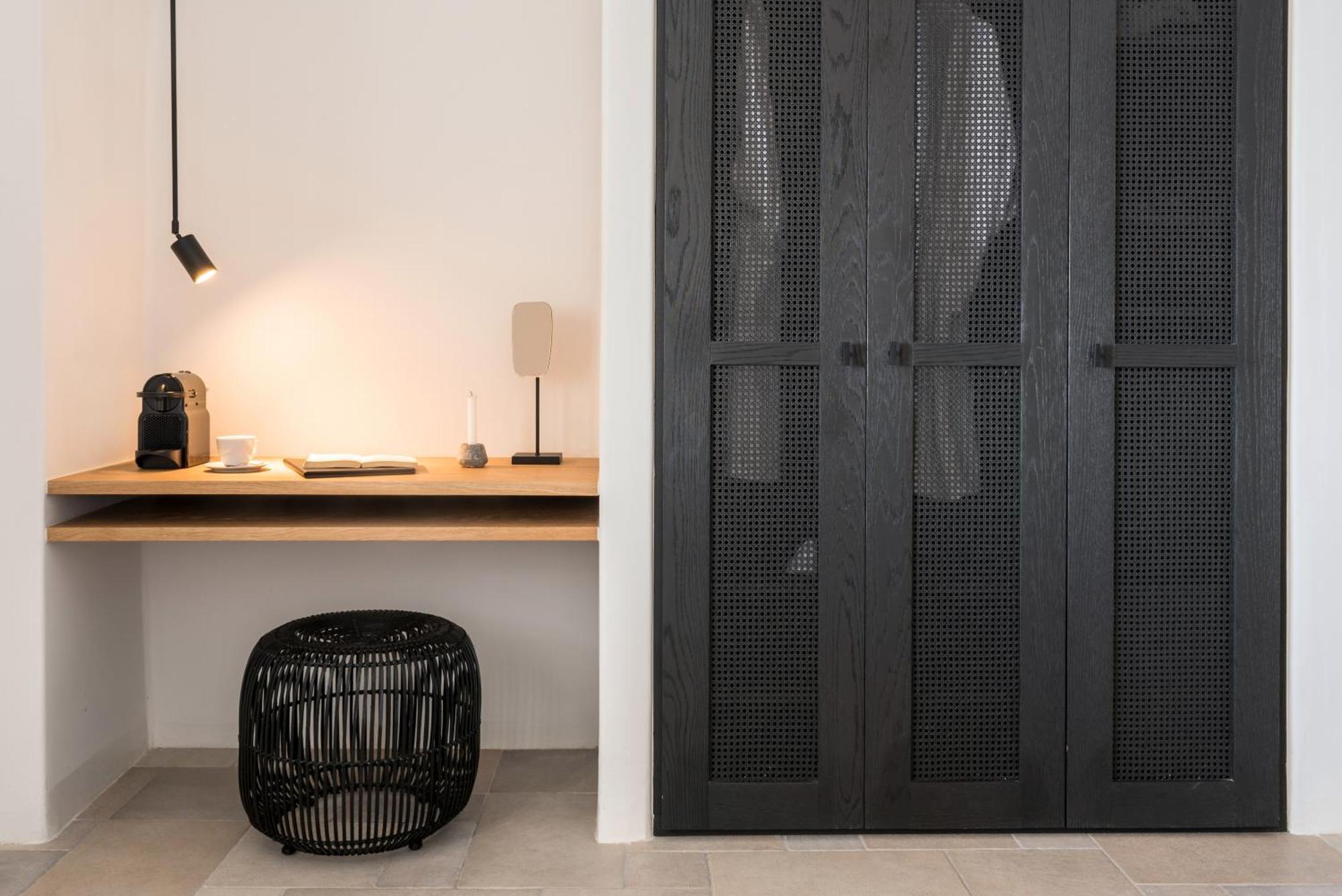 Porto Fira Suites Exteriör bild
