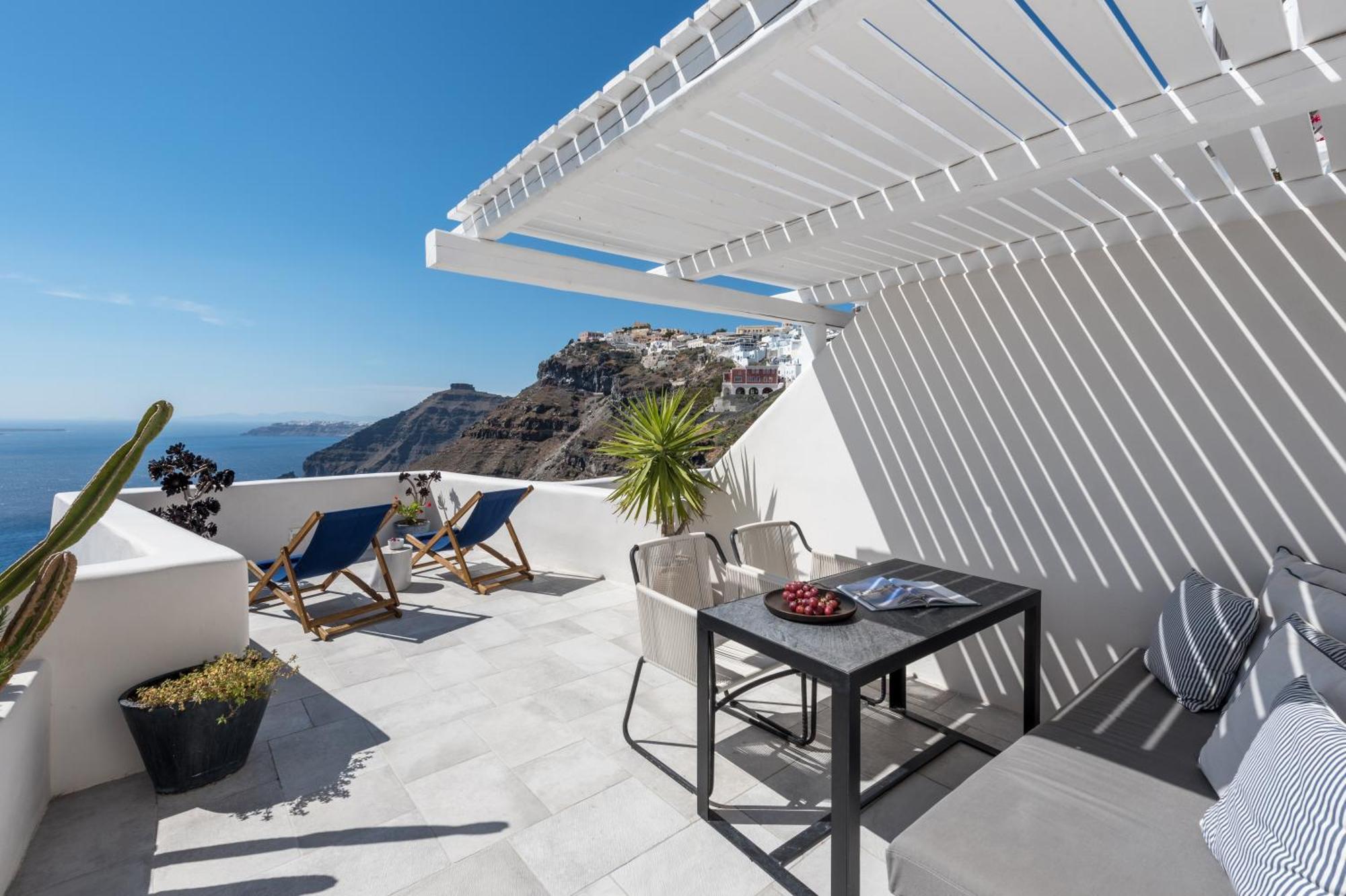 Porto Fira Suites Exteriör bild