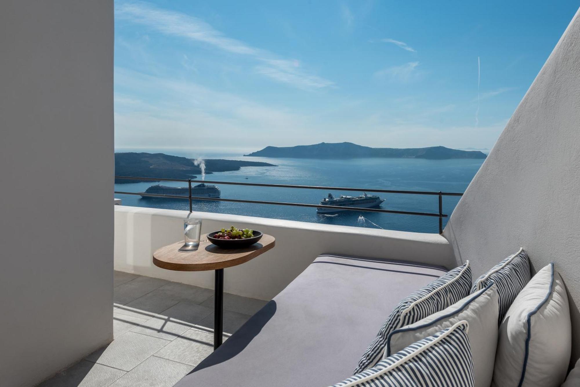 Porto Fira Suites Exteriör bild