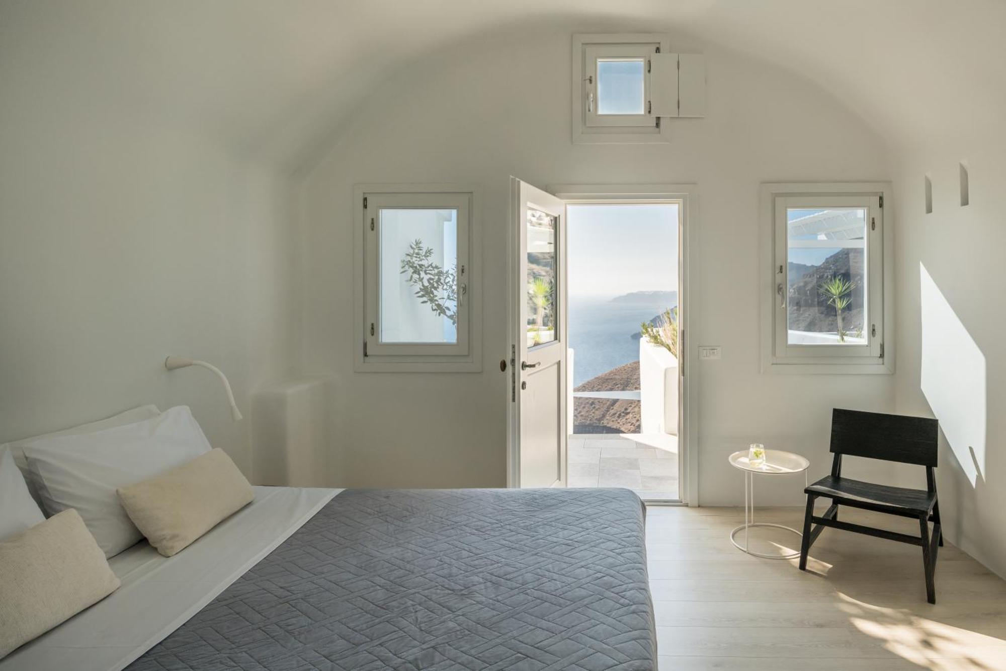 Porto Fira Suites Exteriör bild